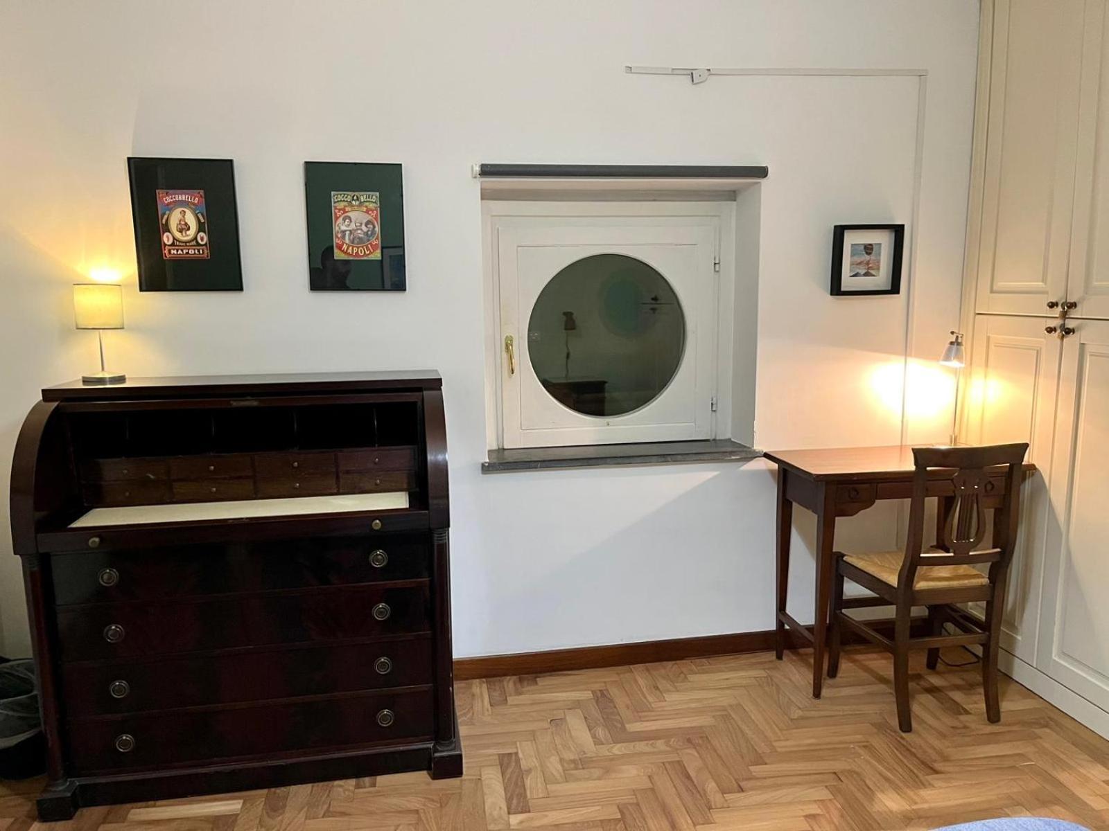 Palazzo Rota Guesthouse เนเปิลส์ ภายนอก รูปภาพ