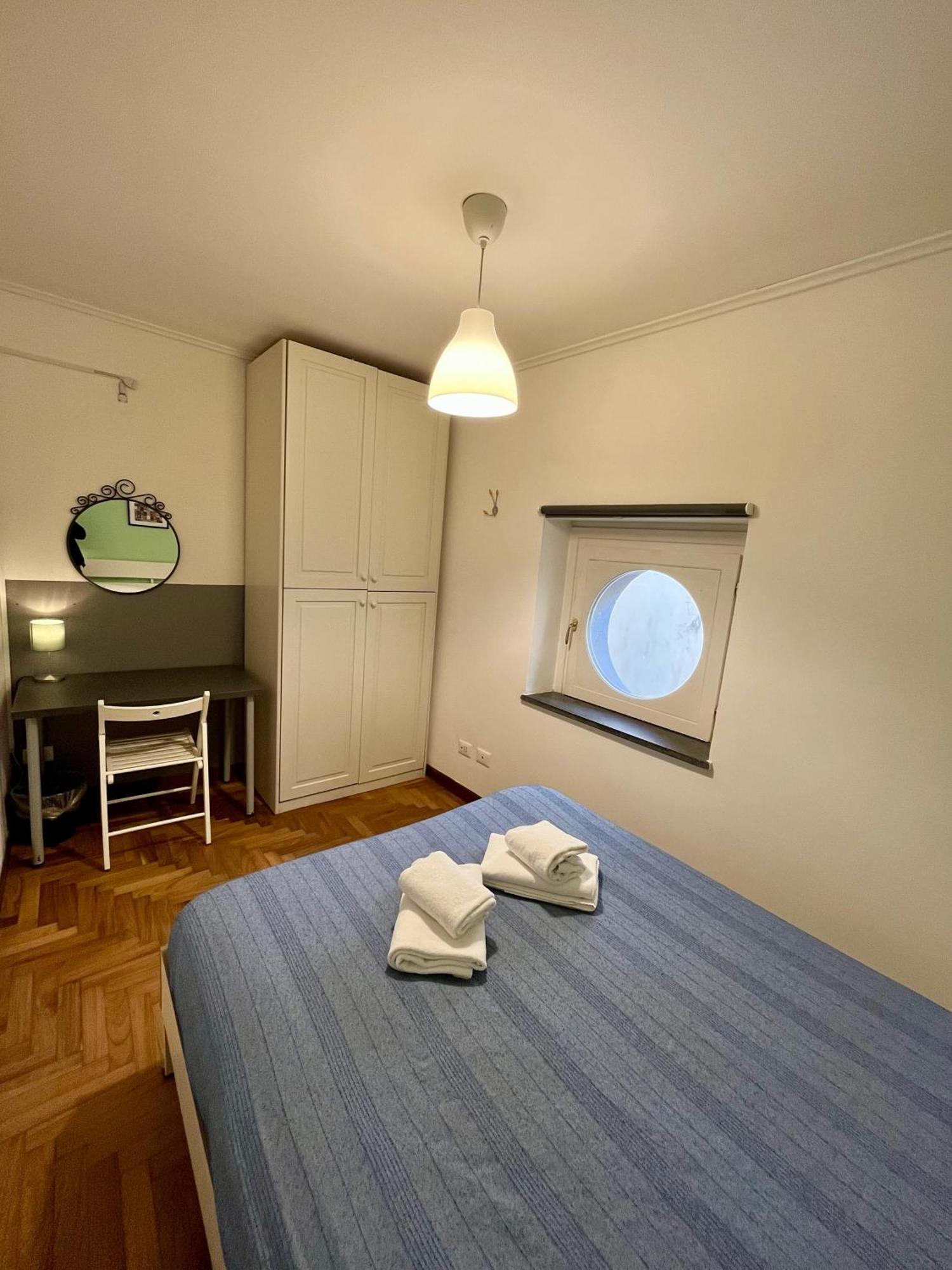 Palazzo Rota Guesthouse เนเปิลส์ ภายนอก รูปภาพ
