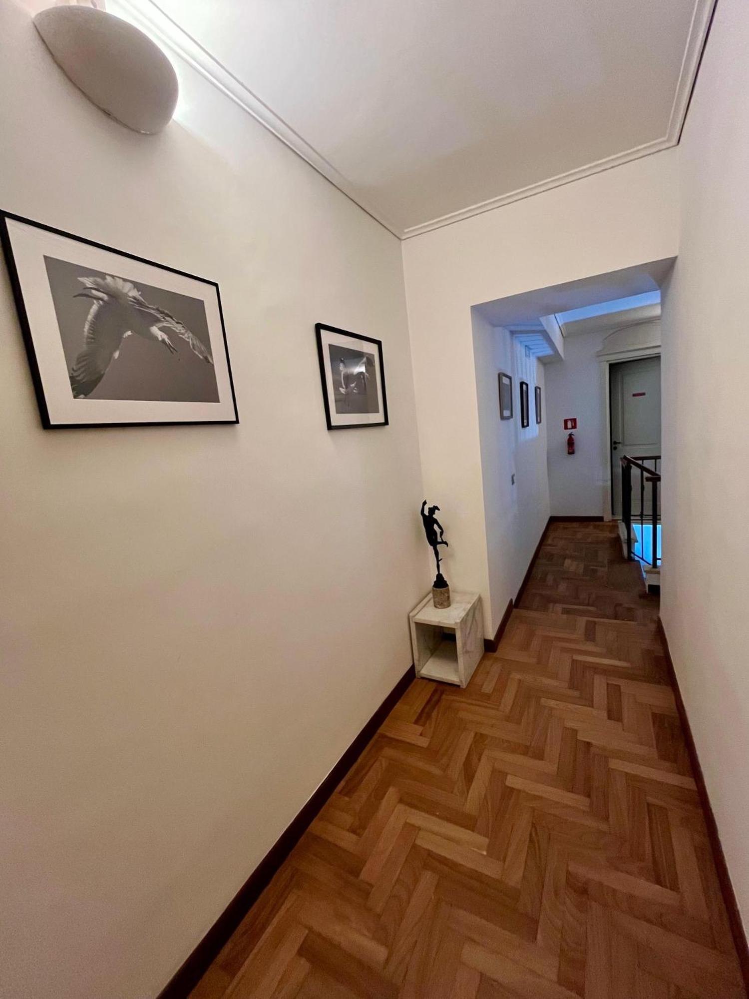 Palazzo Rota Guesthouse เนเปิลส์ ภายนอก รูปภาพ