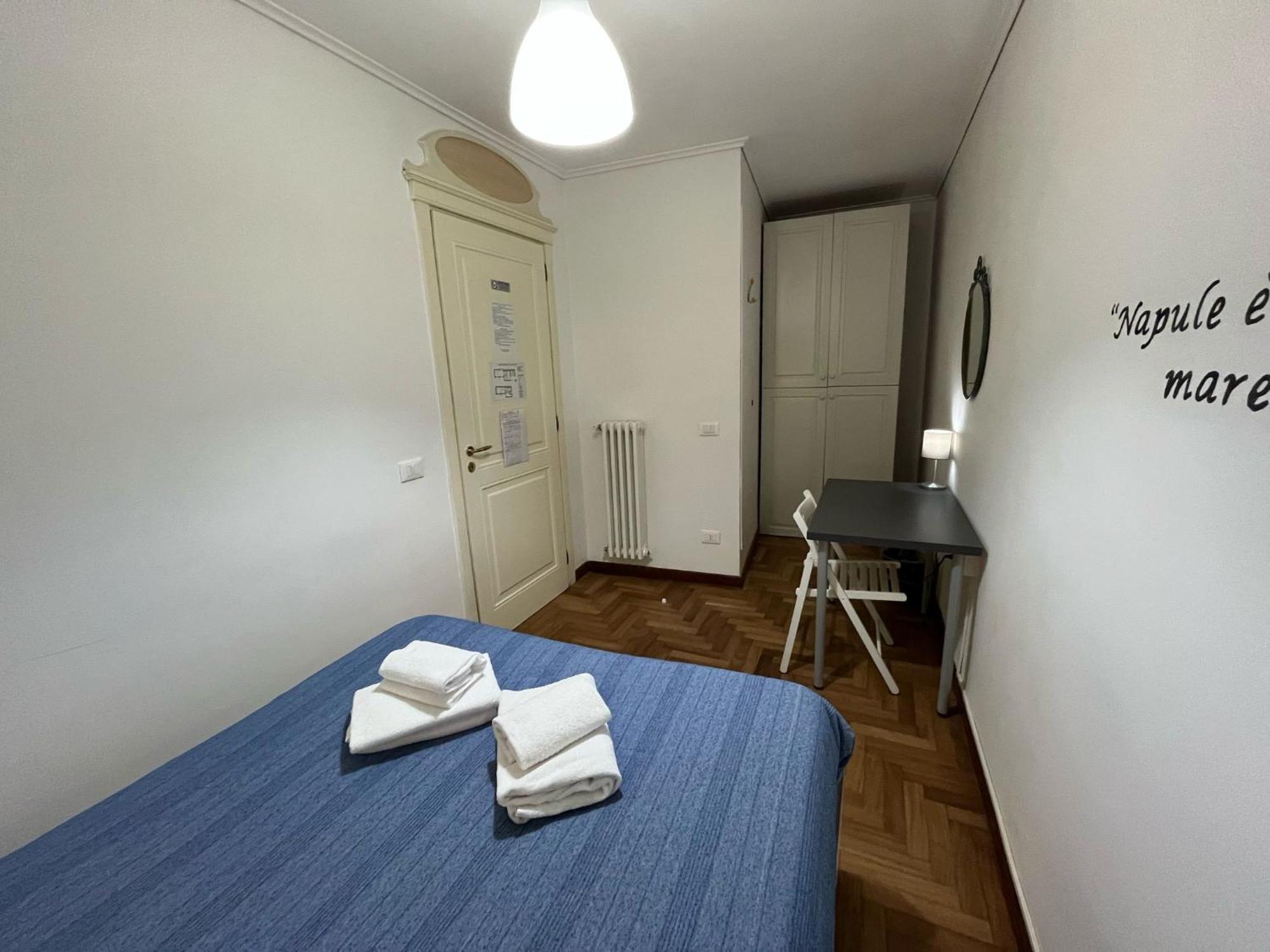 Palazzo Rota Guesthouse เนเปิลส์ ภายนอก รูปภาพ